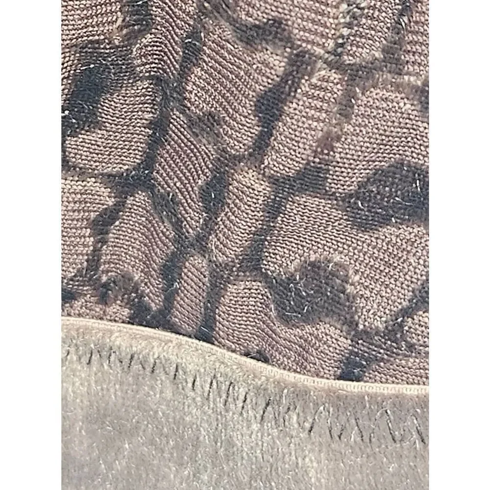 Skims logo bralette Nwt‎